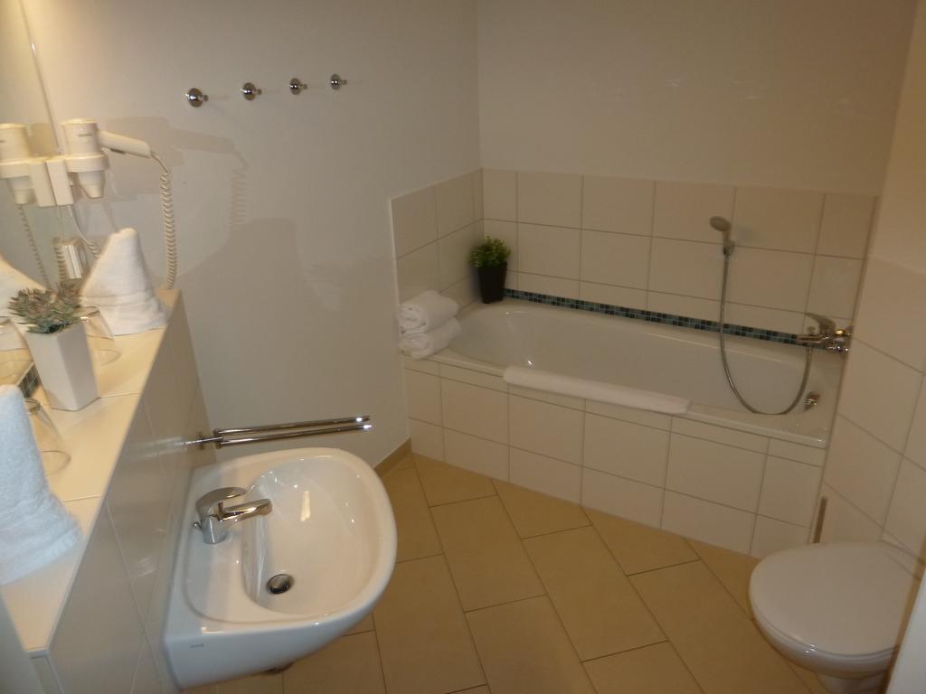 Hotel Goor Und Apartmenthaus Lauterbach  Exterior photo